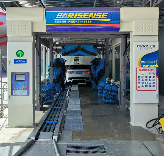 陕西中国石化安装日森12刷隧道式洗车机